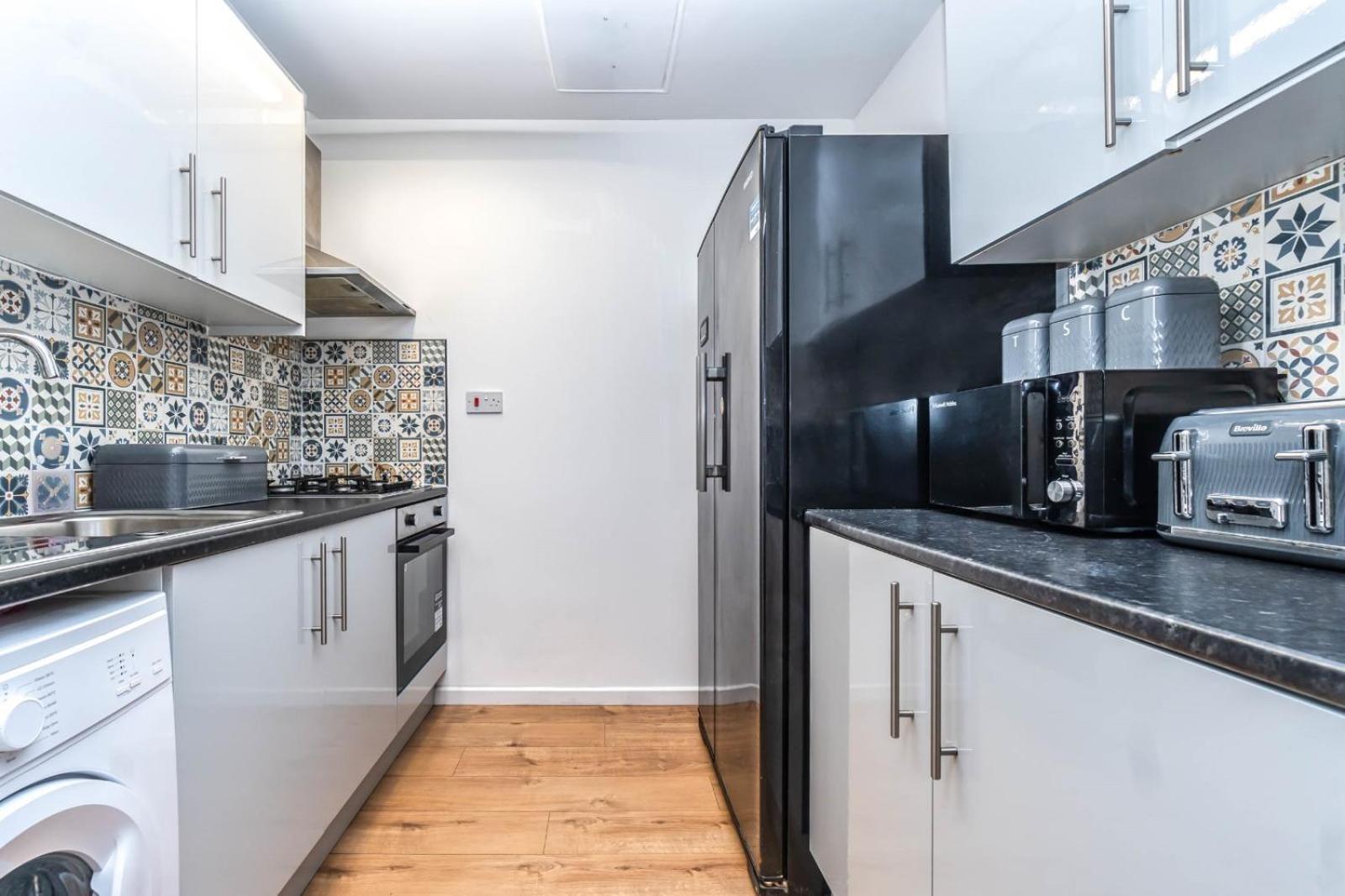 Bright Guest House In Hackney Londyn Zewnętrze zdjęcie